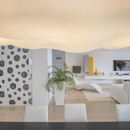 Villa Madeira Luxo - Superb Luxury Seaviews Hot-tub 10 Guests